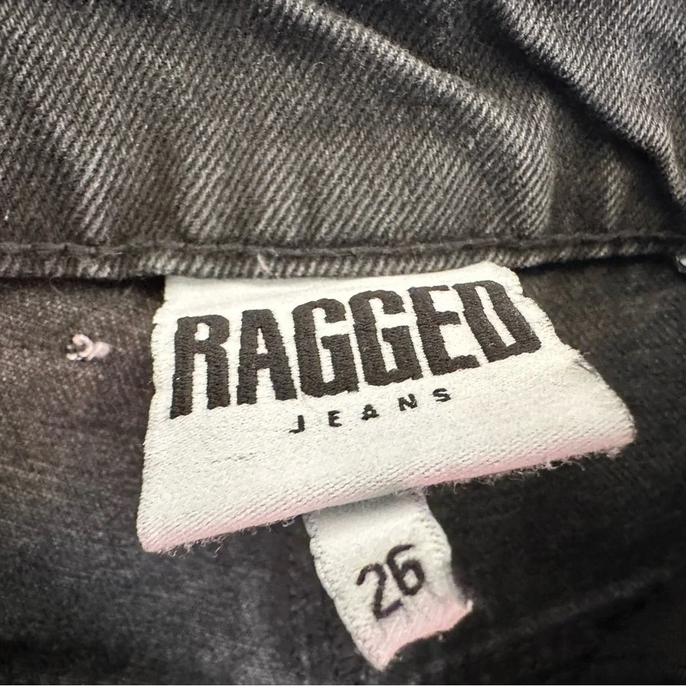 The Ragged Priest Butt Cut Jeans. Size: 26. Great condition 🖤 - Picture 7 of 11